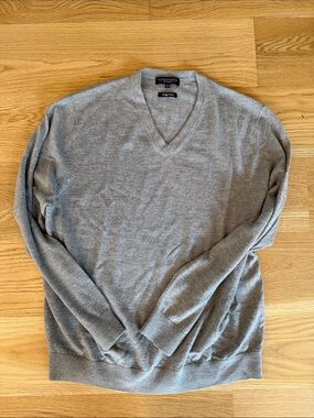Fairway & Greene Men's V-Neck Sweater - Light Heather Gray